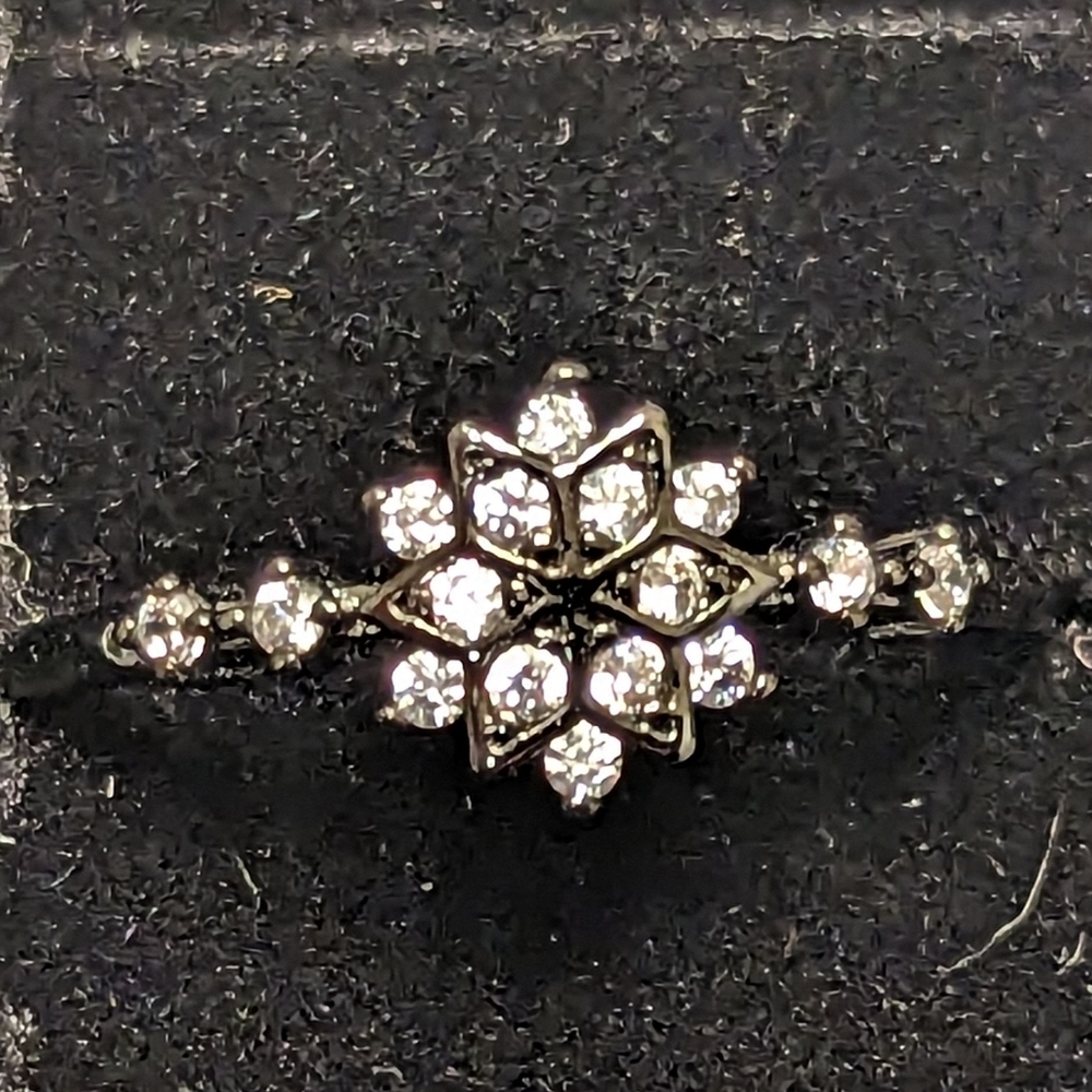 Snowflake Ring